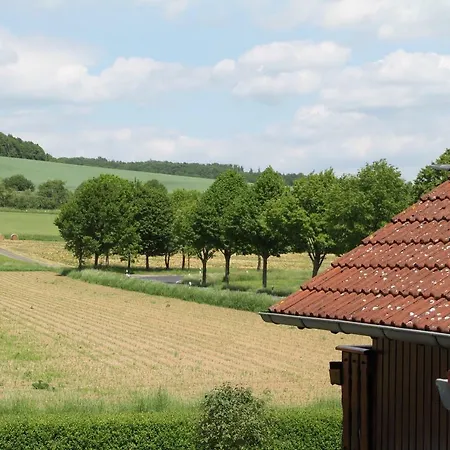 Grosses & Gemutliches Ferienhaus 100qm - 2 Balkone, Grosse Terrasse, W-lan Und Parkplatz