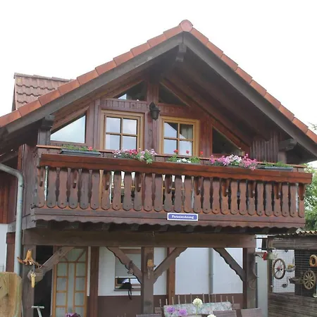 Grosses & Gemutliches Ferienhaus 100qm - 2 Balkone, Grosse Terrasse, W-lan Und Parkplatz